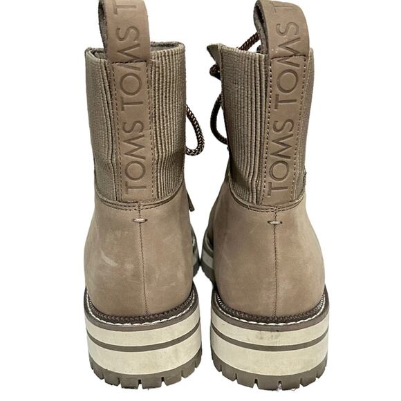 Toms Frankie boot above ankle lace up suede size 7 pull tan luge gum sole - Picture 3 of 10